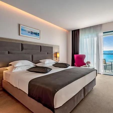 Plaza Ξενοδοχείο Duće