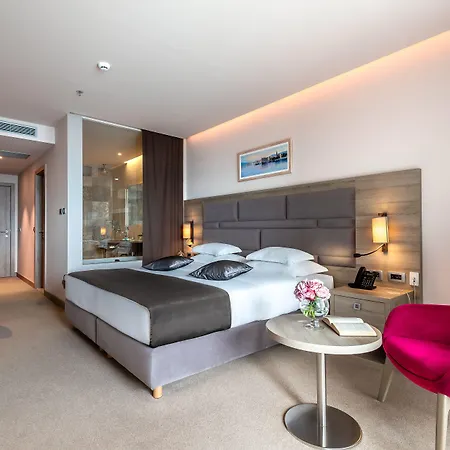 Plaza Ξενοδοχείο