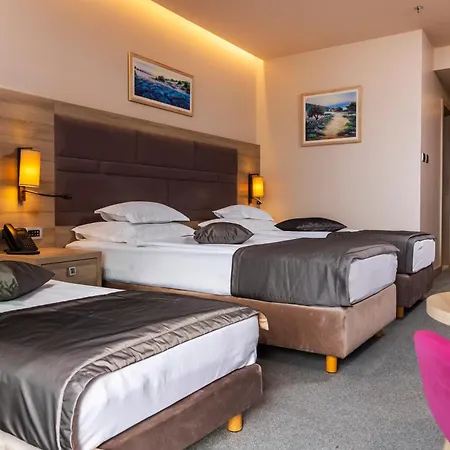 Hotel Plaza