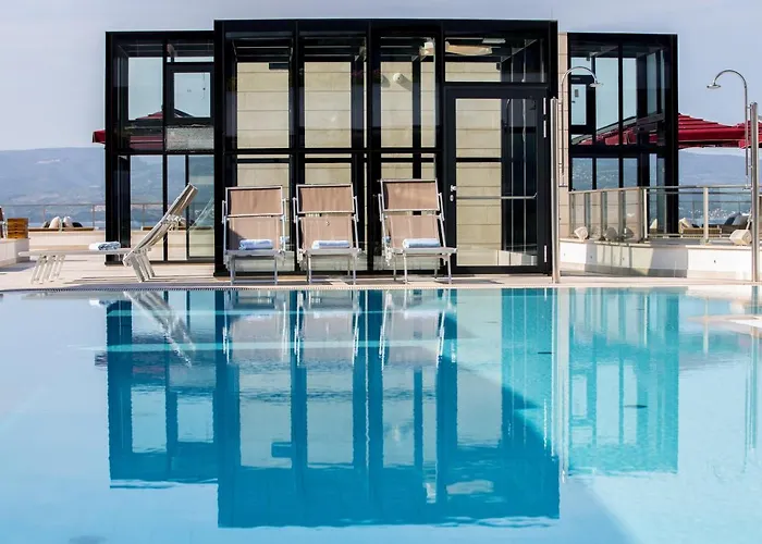 Hotel Plaza 4*