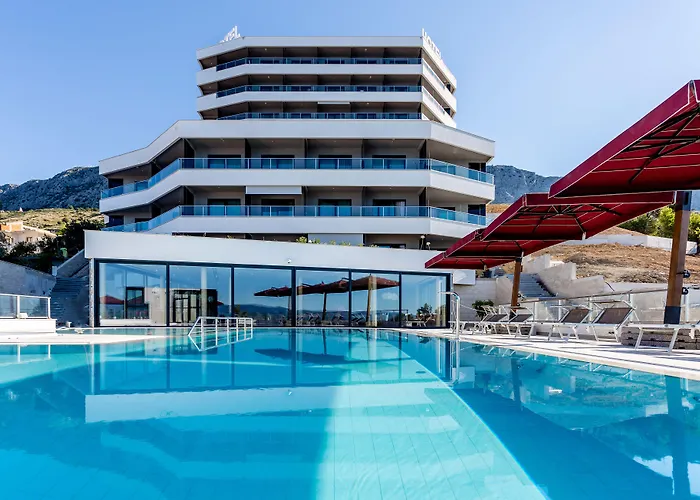 Hotel Plaza 4*