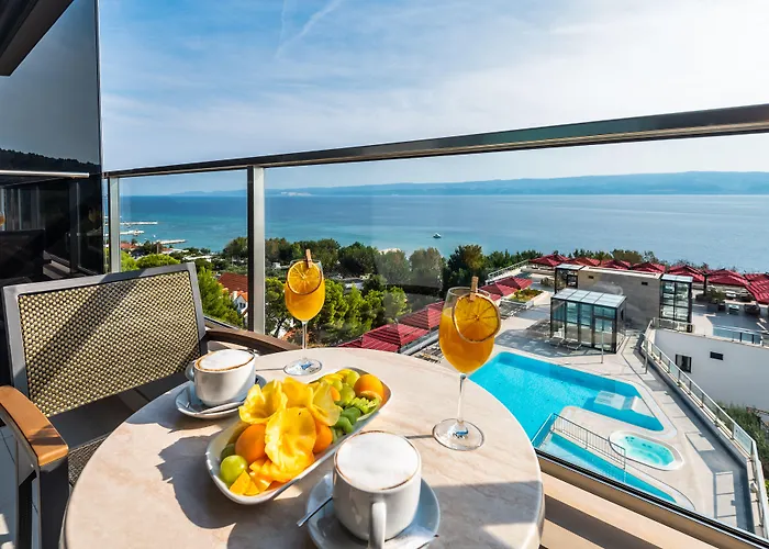 Plaza 4* Duće